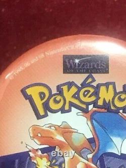 1998 Nintendo Pokemon Charizard tin can badge rare