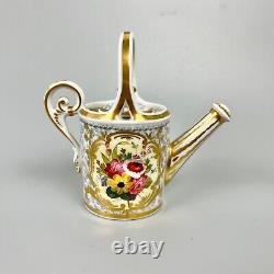 A rare Chamberlain Worcester miniature watering can. C. 1810