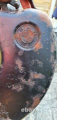 BMW Rare Spare Wheel Petrol Can Fuel Jerry Oem
