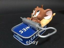 Extremely Rare! Tom and Jerry in Sardine Can Demons Merveilles Figurine Statue