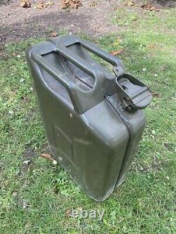 Rare Vintage US Iraq Gulf War Fuel Jerry Can Stamp 1990 on the Lid Antique