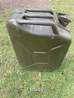 Rare Vintage US Iraq Gulf War Fuel Jerry Can Stamp 1990 on the Lid Antique