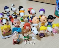 SNOOPY PEANUTS Genuine Figure Doll Toy (21 bodies) wz/Can Excellent Super Rare
