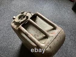 Ww2 Willy's Jeep Jerry can fully usable American petrol can cavalier 1945 rare